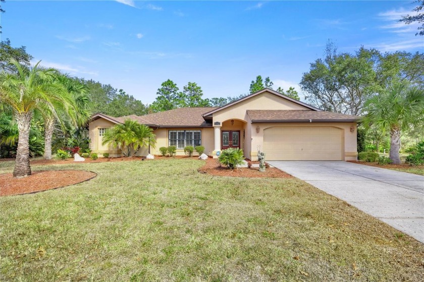 Welcome to this amazing Pool Home with a Brand New Roof! Located - Beach Home for sale in Homosassa, Florida on Beachhouse.com