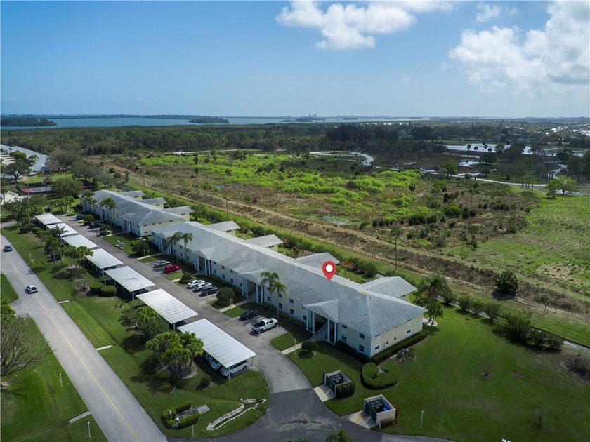 This well cared unit has been lived in seasonally. Great - Beach Condo for sale in Vero Beach, Florida on Beachhouse.com