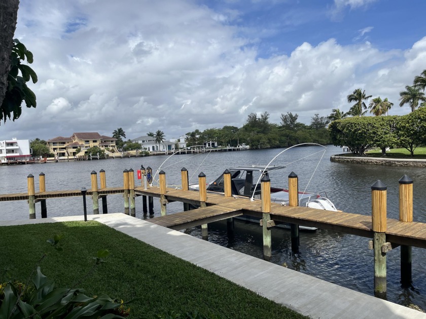 Nice waterfront building on intracoastal and canalWater - Beach Condo for sale in Delray Beach, Florida on Beachhouse.com
