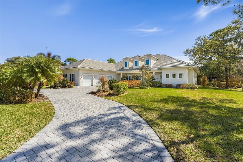Custom-built in 2019, this stunning CBS golf course estate in - Beach Home for sale in Vero Beach, Florida on Beachhouse.com