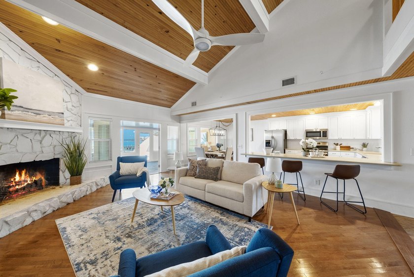 WATERFRONT dreams come true in this spacious, bayfront home with - Beach Townhome/Townhouse for sale in Panama City, Florida on Beachhouse.com