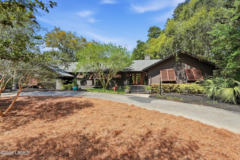 Set on over an acre with golf views in one of the most - Beach Home for sale in Hilton Head Island, South Carolina on Beachhouse.com