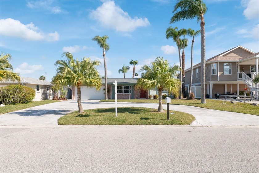 Seller financing options available... This incredible - Beach Home for sale in New Port Richey, Florida on Beachhouse.com