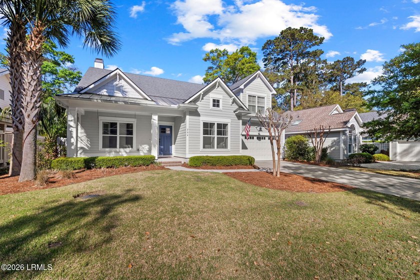 Beautifully maintained, move-in ready Dataw Island home with - Beach Home for sale in Saint Helena Island, South Carolina on Beachhouse.com