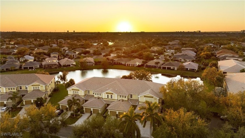 Sunset Lakeview! Is the space you are seeing in some of the - Beach Condo for sale in Fort Myers, Florida on Beachhouse.com