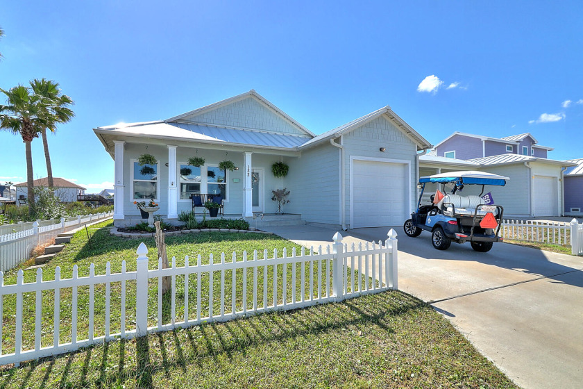 Beach access, golf cart included! MONTHLY RENTALS - Beach Vacation Rentals in Port Aransas, Texas on Beachhouse.com