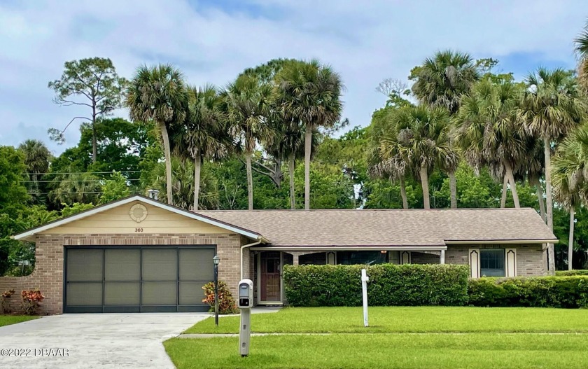 Owner says it's time to SELL! Curb appeal! Lovely tranquil - Beach Home for sale in Daytona Beach, Florida on Beachhouse.com