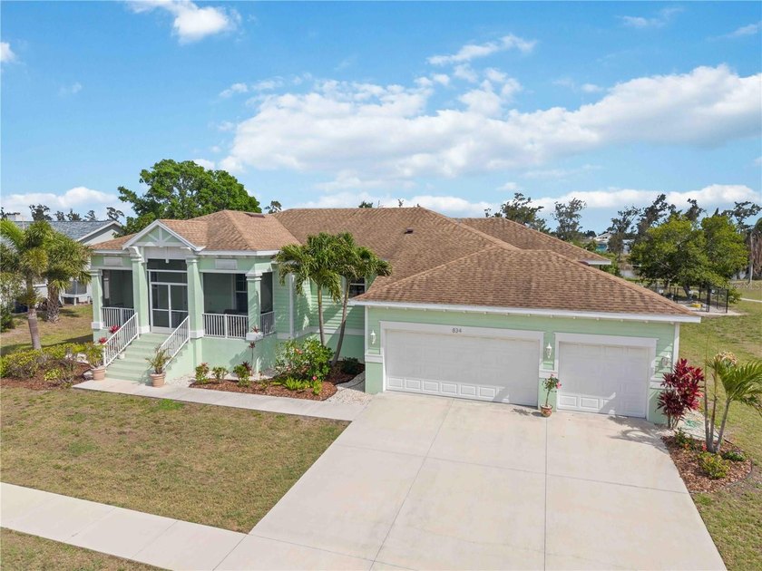 Welcome to your slice of laid-back Florida living in Apollo - Beach Home for sale in Apollo Beach, Florida on Beachhouse.com