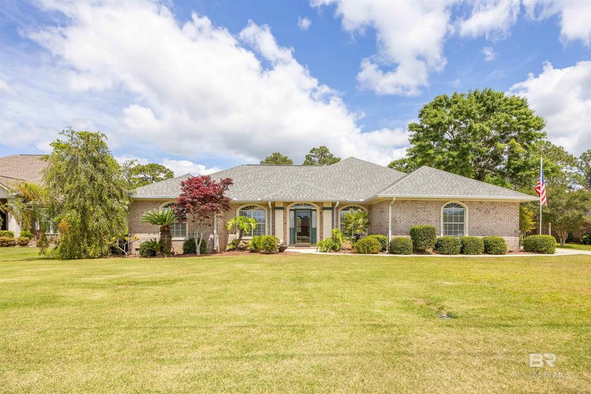Welcome to this beautiful 3-bedroom, 2-bath brick home located - Beach Home for sale in Foley, Alabama on Beachhouse.com