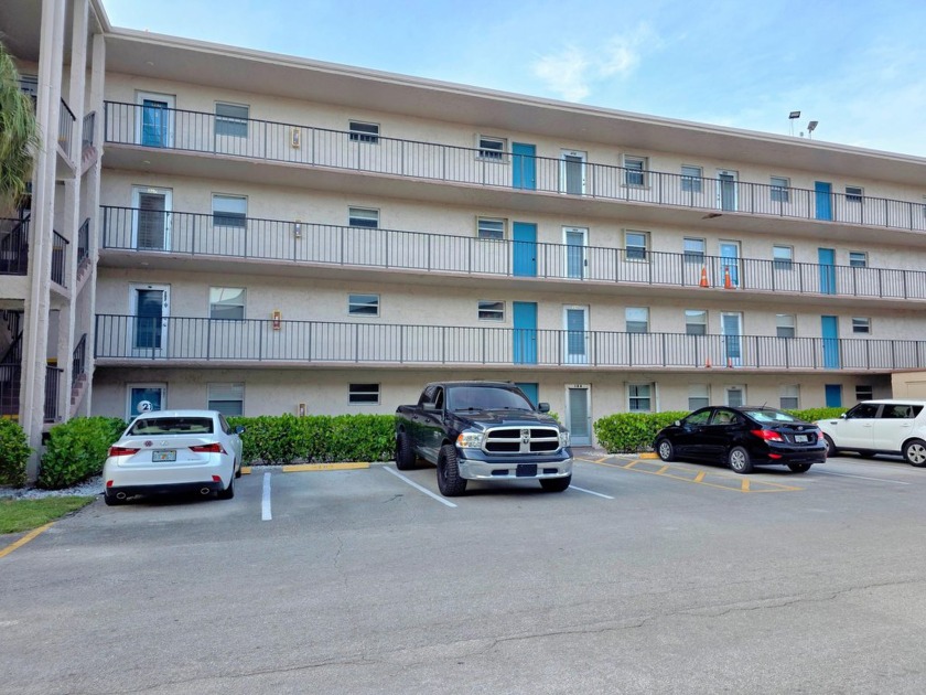 Beautifully 1-Bed, 1.5-Bath Condo in Prime Palm Springs - Beach Condo for sale in Palm Springs, Florida on Beachhouse.com