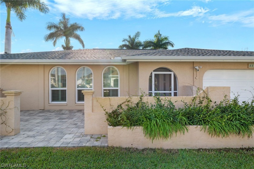 Gold Coast Estates gem in Cape Coral Florida.  This updated pool - Beach Home for sale in Cape Coral, Florida on Beachhouse.com