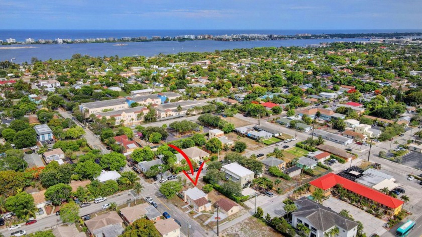 Large 2 building Triplex minutes to the Beach, East of US 1 in - Beach Townhome/Townhouse for sale in Lake Worth Beach, Florida on Beachhouse.com