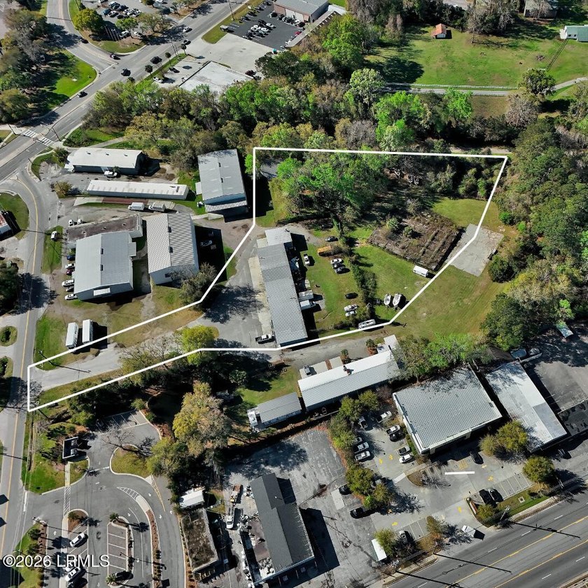 8 Neil Road presents a rare opportunity to acquire a uniquely - Beach Commercial for sale in Beaufort, South Carolina on Beachhouse.com