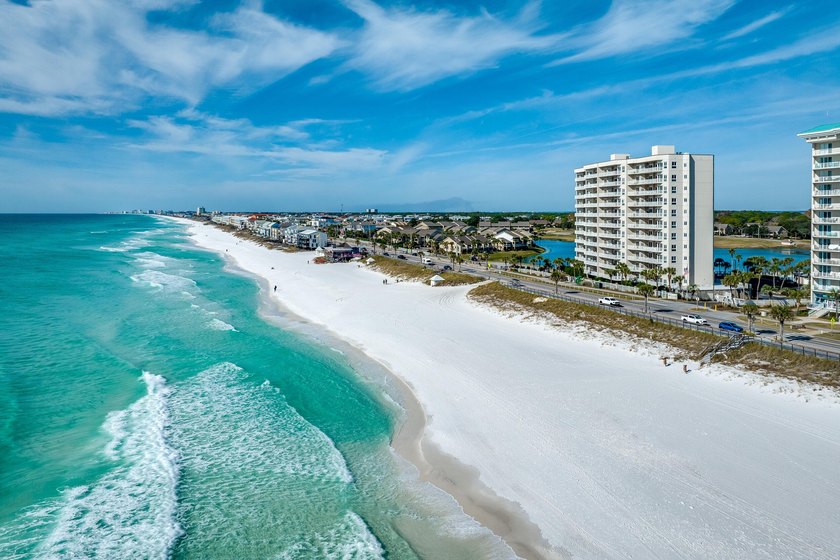 Empress 704 offers a distinctive design, breathtaking Gulf and - Beach Condo for sale in Miramar Beach, Florida on Beachhouse.com