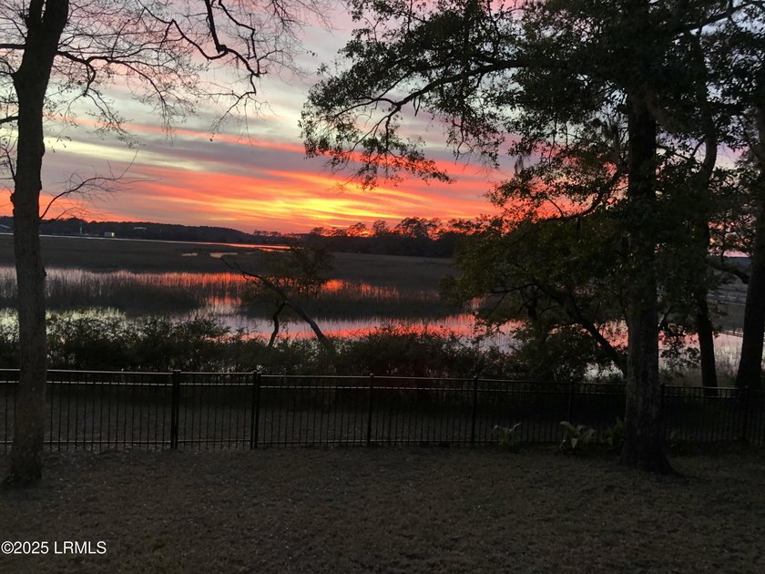 Direct Intracoastal Living! Enjoy breathtaking sunsets and - Beach Home for sale in Beaufort, South Carolina on Beachhouse.com