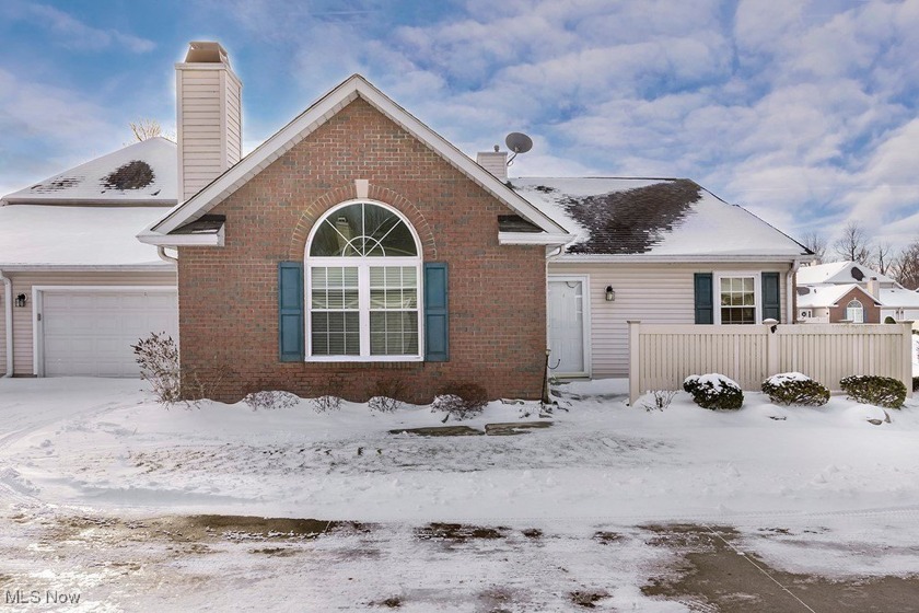 First Floor living at its best! This very well-kept ranch style - Beach Condo for sale in Mentor, Ohio on Beachhouse.com