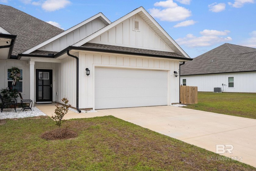 SELLER TO OFFER $5,000 USE IT YOUR WAY MONEY. Better than new - Beach Home for sale in Foley, Alabama on Beachhouse.com