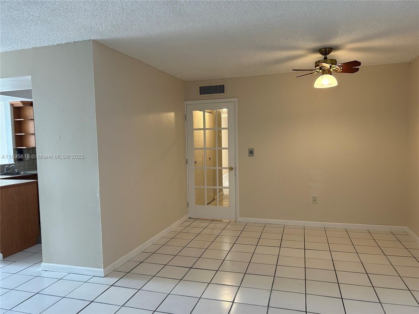 Beautiful 2bed/2bath apartment with excellent location, close to - Beach Condo for sale in Miami, Florida on Beachhouse.com