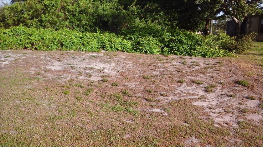 This partially cleared is in a great location close to the - Beach Lot for sale in Sebastian, Florida on Beachhouse.com