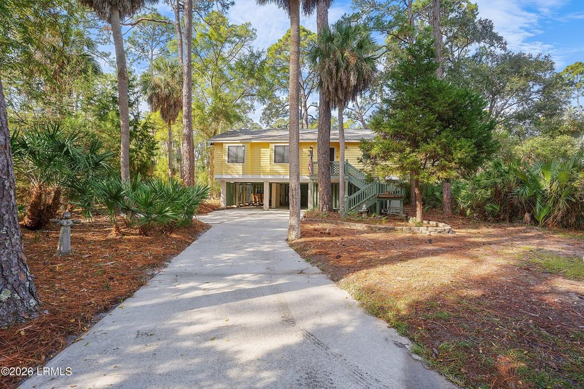 Wonderful opportunity to own this charming home in a very - Beach Home for sale in Harbor Island, South Carolina on Beachhouse.com