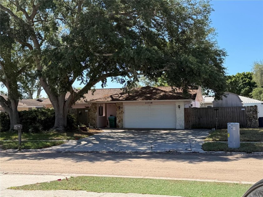 Welcome to this beautifully maintained pool home in the highly - Beach Home for sale in Seminole, Florida on Beachhouse.com