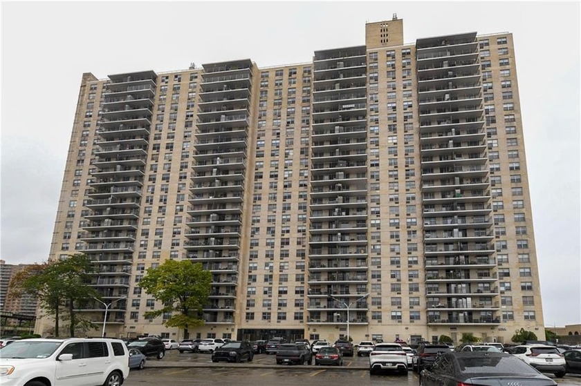 Luxury Living in Brighton Beach - Bright water Towers Condo
 - Beach Condo for sale in Brooklyn, New York on Beachhouse.com