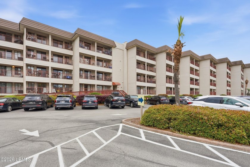 Welcome to Admiral's Row at Hilton Head Beach & Tennis - Beach Condo for sale in Hilton Head Island, South Carolina on Beachhouse.com