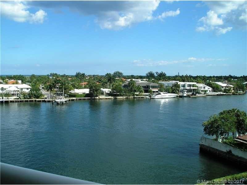 BEAUTIFUL UNIT IN VERY DESIRABLE WATERVIEW COMPLEX. THIS UNIT - Beach Condo for sale in Aventura, Florida on Beachhouse.com