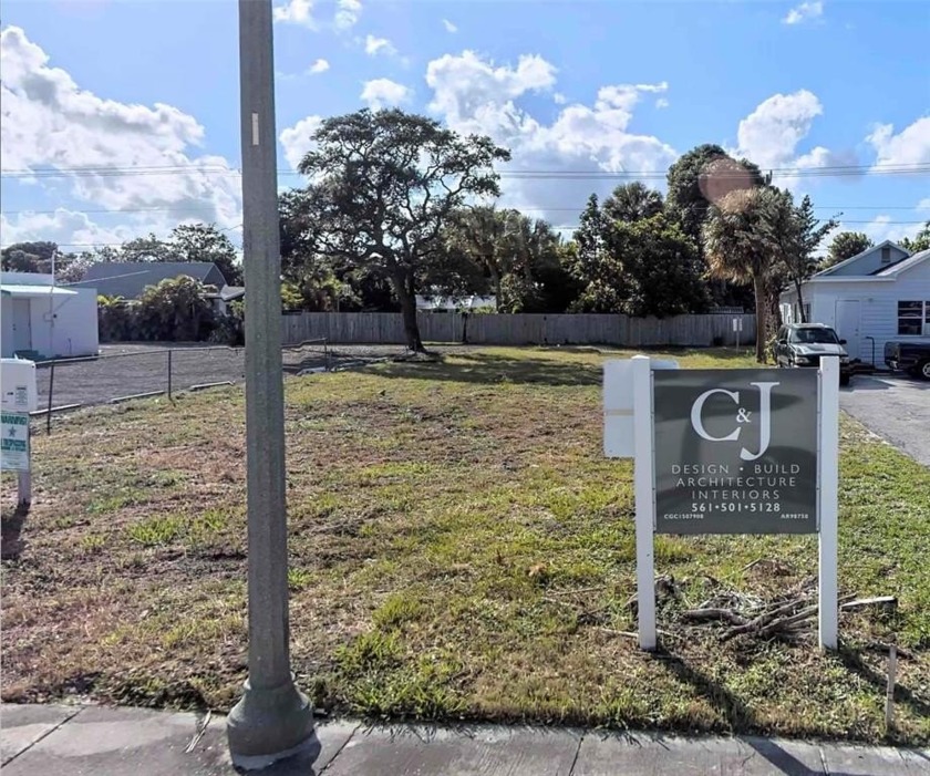 Excellent opportunity for investors or to build your dream - Beach Commercial for sale in Lake Worth Beach, Florida on Beachhouse.com
