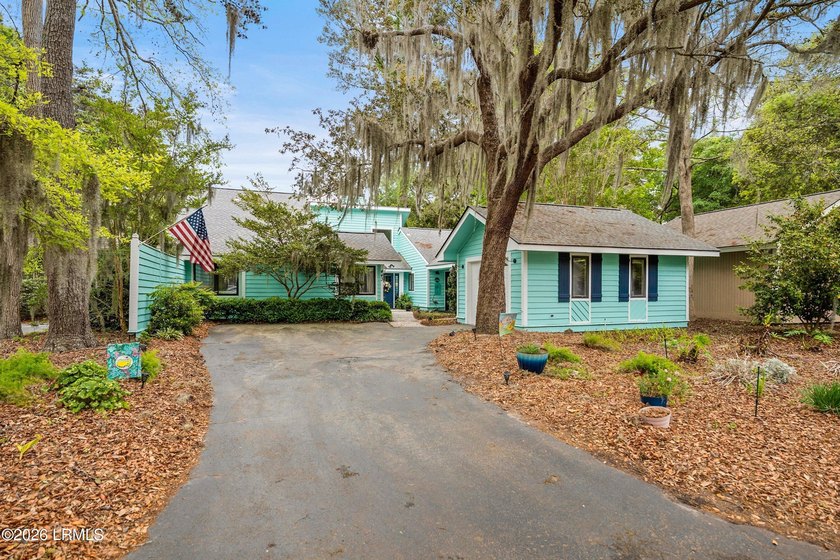 Welcome to 443 BB Sams. Be the next owner of this adorable - Beach Home for sale in Saint Helena Island, South Carolina on Beachhouse.com