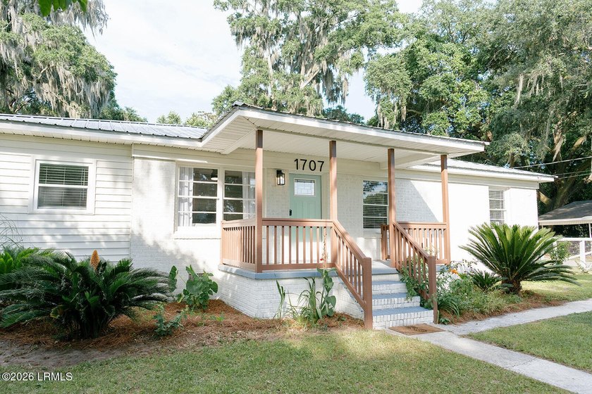 Fully furnished, fully rented, and completely turnkey! This - Beach Home for sale in Beaufort, South Carolina on Beachhouse.com