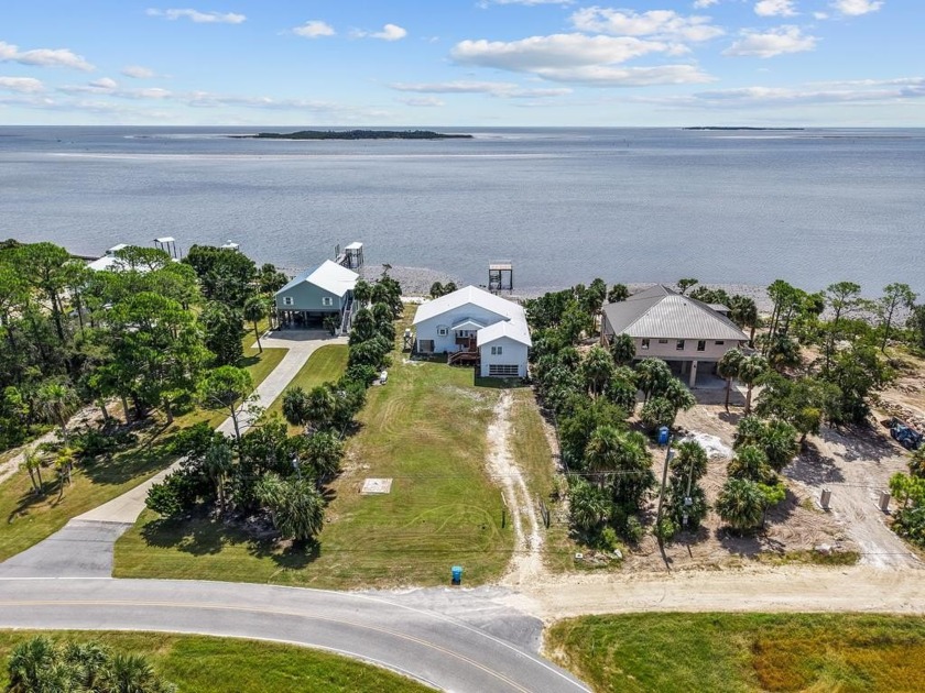 Welcome to your dream retreat on Florida's beautiful Nature - Beach Home for sale in Cedar Key, Florida on Beachhouse.com