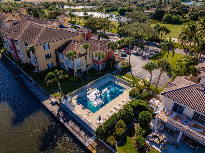 Lovely Harbor front unit with sunny eastern exposure. Beautiful - Beach Condo for sale in Vero Beach, Florida on Beachhouse.com