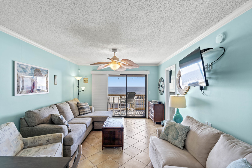 Spacious condo, across the street from the beach + Free - Beach Vacation Rentals in North Myrtle Beach, South Carolina on Beachhouse.com