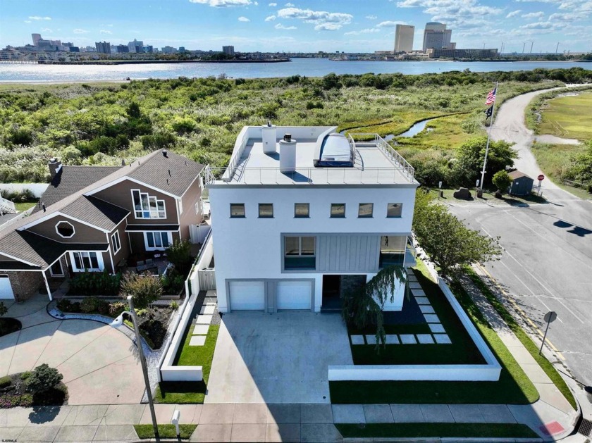 STUNNING ULTRA- CUSTOM Contemporary 5 BD/4.5 BA. BEACH home - Beach Home for sale in Brigantine, New Jersey on Beachhouse.com