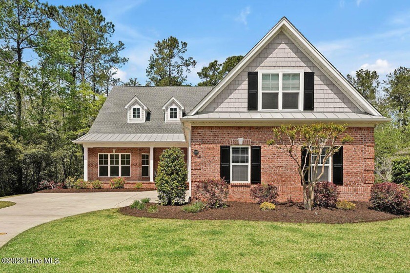 Quality & style combine with this home in Brunswick Forest. This - Beach Home for sale in Leland, North Carolina on Beachhouse.com
