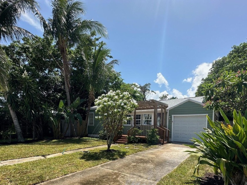 This charming two bedroom, two and a half bathroom cottage - Beach Home for sale in West Palm Beach, Florida on Beachhouse.com