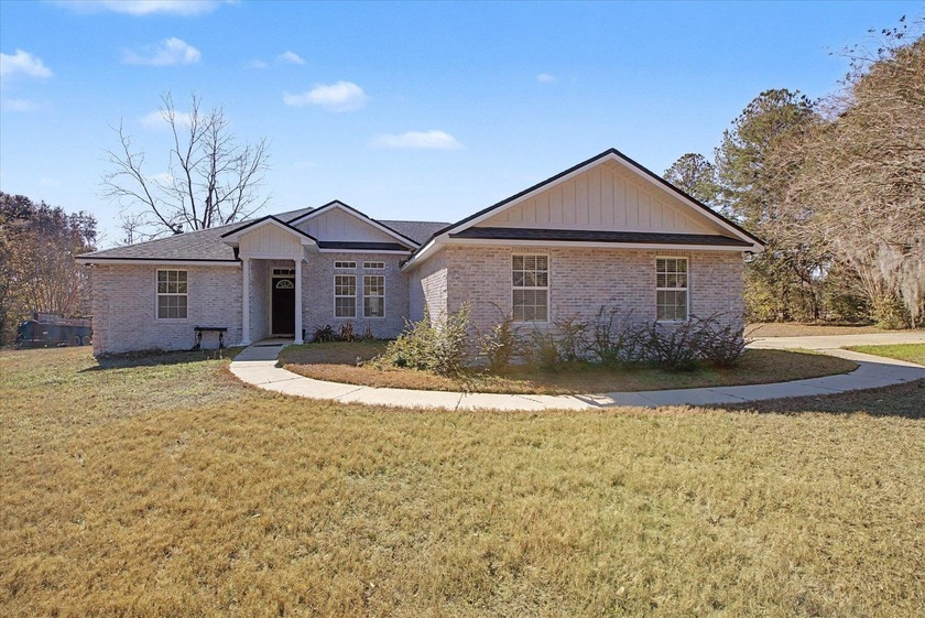 Just listed! This inviting 3-bedroom, 2-bath home is situated on - Beach Home for sale in Tallahassee, Florida on Beachhouse.com