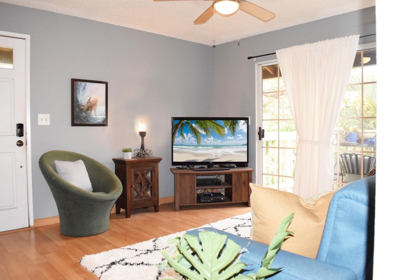 Nicely upgraded second floor unit in building #7 towards the top - Beach Condo for sale in Kihei, Hawaii on Beachhouse.com