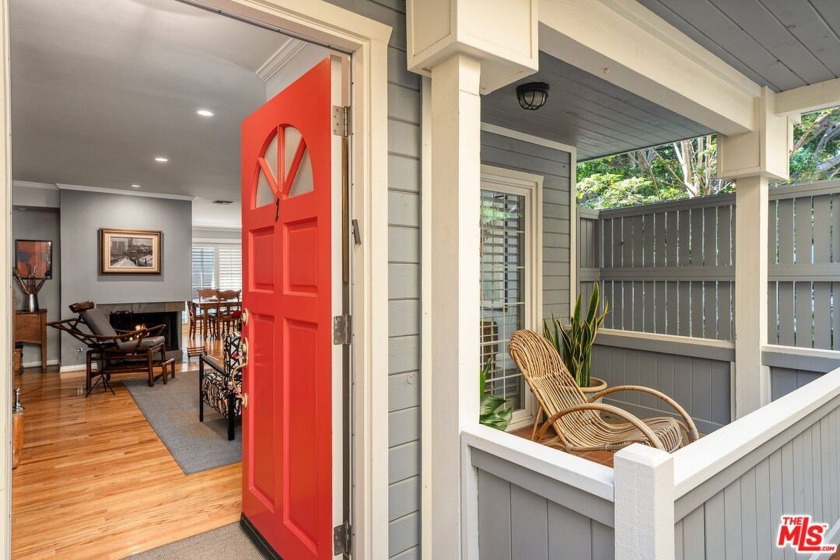 North of Wilshire Sophistication. A Townhome that Lives Like a - Beach Condo for sale in Santa Monica, California on Beachhouse.com