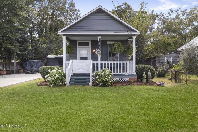 This Beautiful Hidden Jem was saved and restored by a loving - Beach Home for sale in Ocean Springs, Mississippi on Beachhouse.com