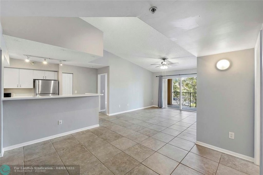 Are you ready for resort-style living? This stunning top-floor - Beach Condo for sale in Hypoluxo, Florida on Beachhouse.com