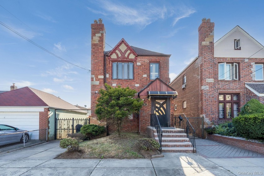 Welcome to 119-72 178th Street -- a well-maintained - Beach Home for sale in Jamaica, New York on Beachhouse.com