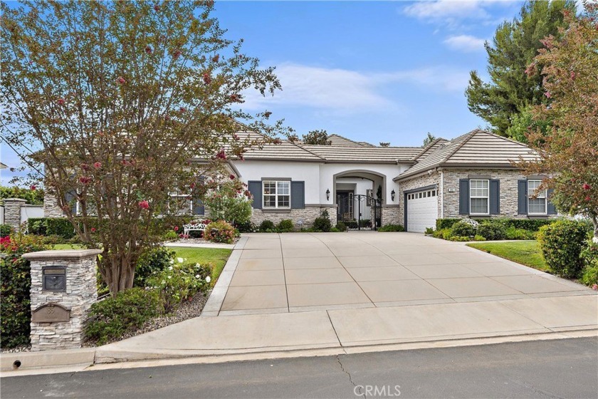 single level, single loaded street corner lot, views
4 car - Beach Home for sale in Coto de Caza, California on Beachhouse.com