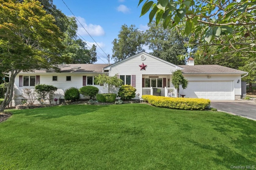 Welcome to 108 Sunset Boulevard in Wading River -- just a - Beach Home for sale in Wading River, New York on Beachhouse.com