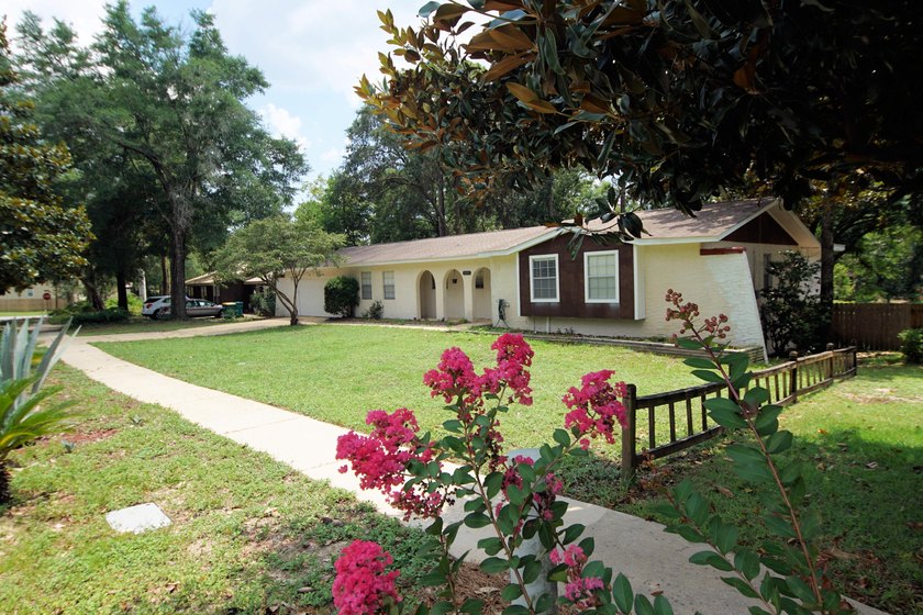 This fantastic Niceville property is now available, conveniently - Beach Home for sale in Niceville, Florida on Beachhouse.com