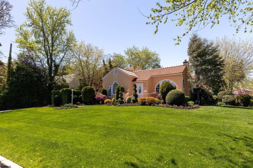 Offer accepted..no more showings please. Nostalgic Story home on - Beach Home for sale in Linwood, New Jersey on Beachhouse.com