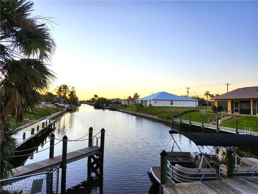 This is your getaway! This two bedroom/two bathroom condo has - Beach Condo for sale in Cape Coral, Florida on Beachhouse.com