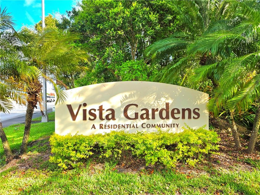 Amazing Move-in Ready Turn Key Corner Unit with Tasteful - Beach Condo for sale in Vero Beach, Florida on Beachhouse.com