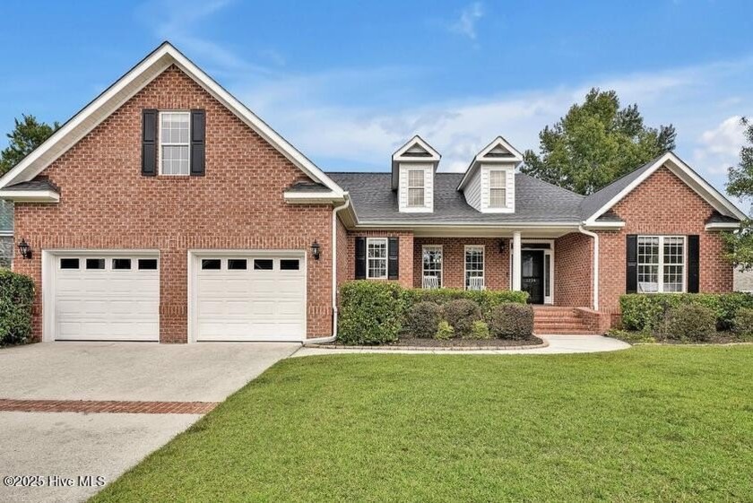 Gorgeous water and GOLF course views of the #6 Magnolia course! - Beach Home for sale in Leland, North Carolina on Beachhouse.com
